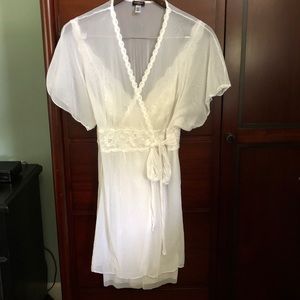Cosabella White chemise & robe set size L